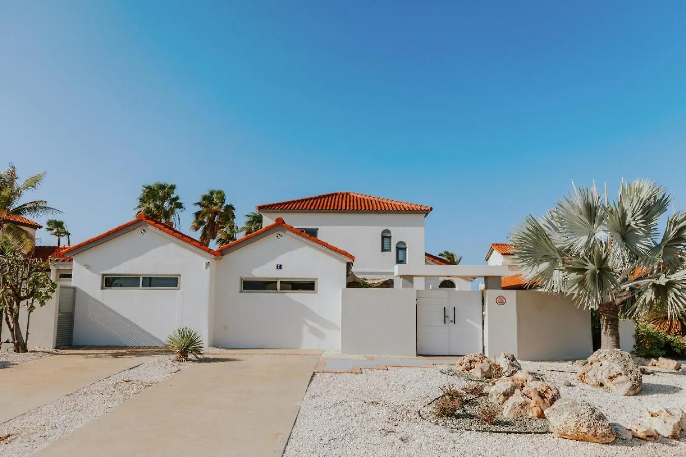 6 Bedroom Villa In Tierra Del Sol Golf Course Noord