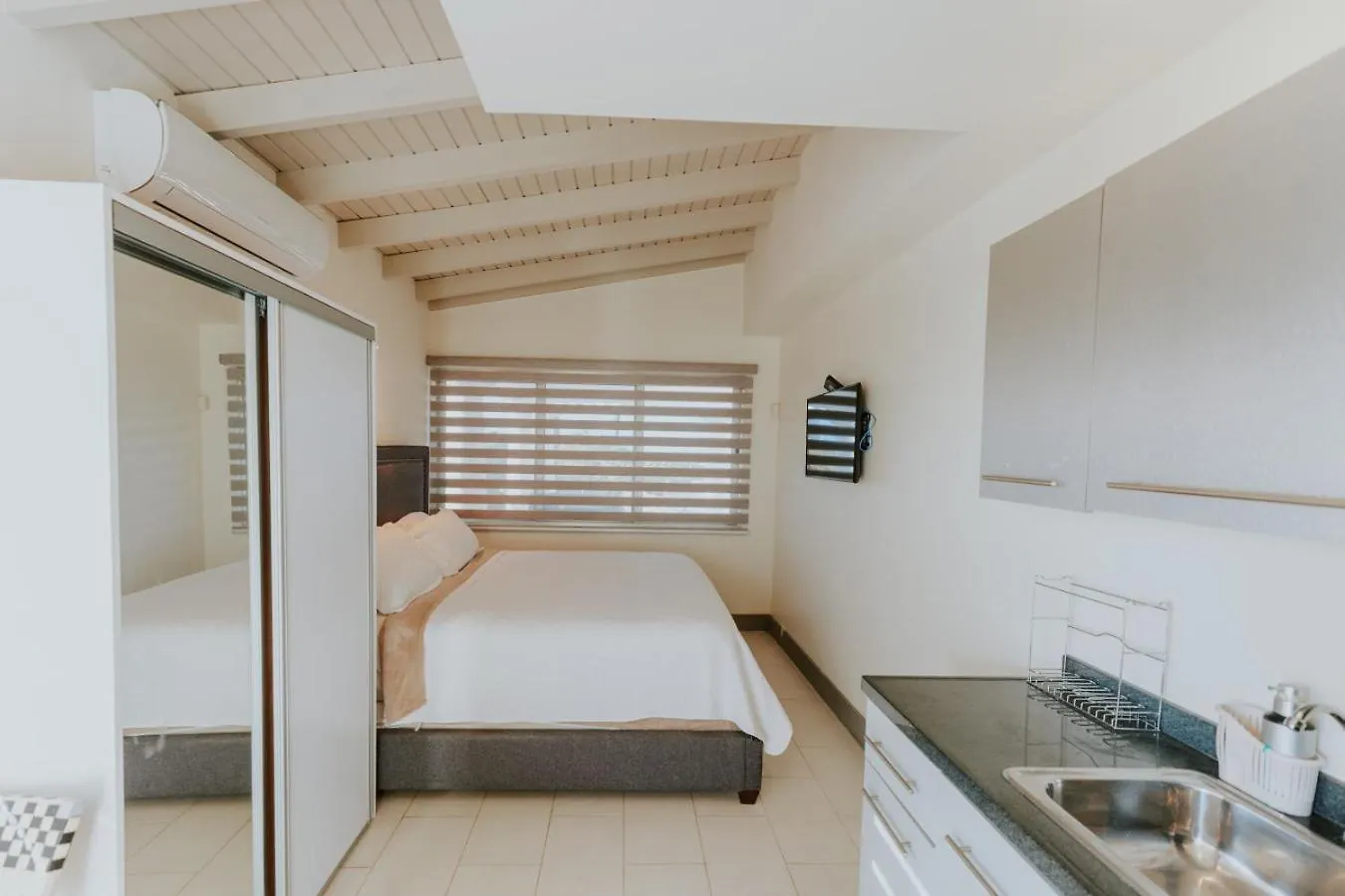 6 Bedroom Villa In Tierra Del Sol Golf Course Noord 0*,